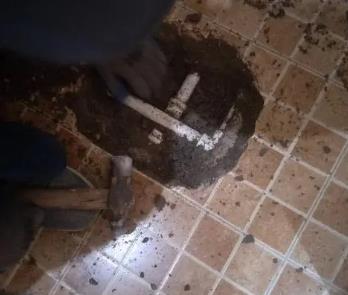 叙永卫生间漏水维修公司为您分享下卫生间渗水如何处理及注意事项